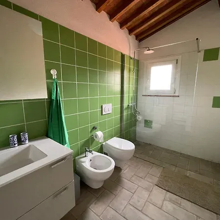 Podere Buriano, With Swimmingpool Daire