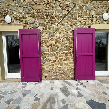Podere Buriano, With Swimmingpool Daire *